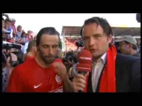 marco rose (rosi) duscht mit Bier