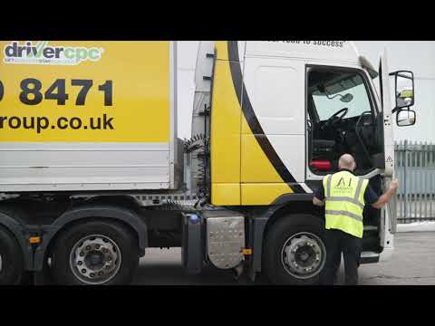 C+E (Class 1) Artic reverse + coupling and uncoupling manoeuvre 2022