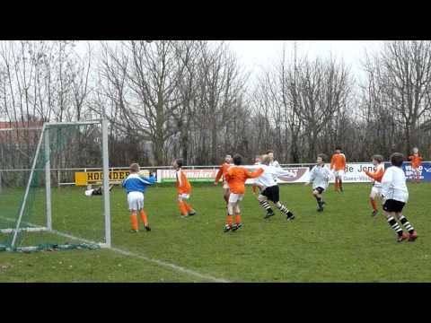 Martijn scoort wonderschoon doelpunt tegen Patrijzen