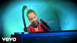 Alicia Keys - Try Sleeping With A Broken Heart in the Live Lounge