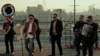 Regulo Caro - TERRENOS DE GUERRA 2016