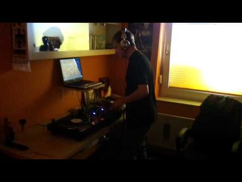 TECHNO4EVER - Pumping Beatz mit DJ Pope