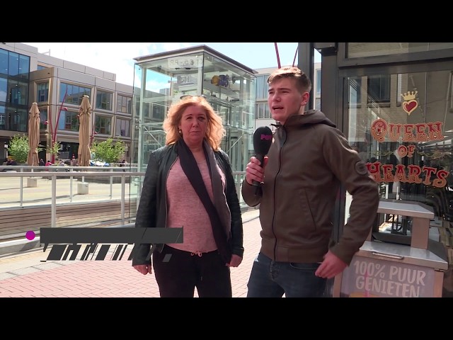Moeder en zoon krijgen vanuit het niets klappen op Moederdag