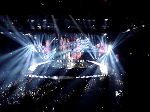 Greatest Day - Take That (Gentling Arena)