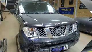 preview picture of video 'Nissan Pathfinder. Большому автомобилю - большой свет. Hella 3R + LX FOG (линзы в ПТФ)'