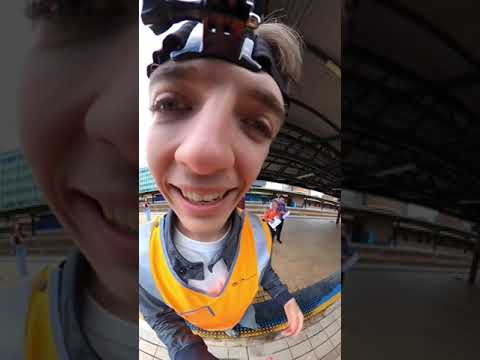 My first time trainspotting in Australia! Checking out the XPT! #viral #trains #viralvideo