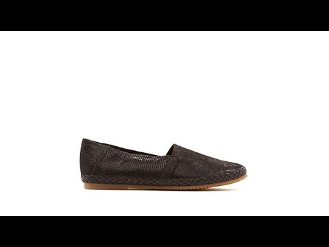 Aetrex Kylie Leather Flat with BuiltIn Lynco Orthotics