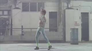 INTERNATIONAL BLUE - Manic Street Preachers (meets "Girlfriend" videoclip - The Darkness)