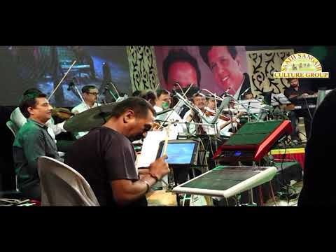 09 - Mere Tumhare Beech Mein Ab To Na Parbat - JHUK GAYA AASMAN - 1968