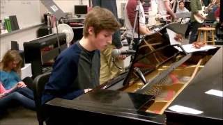 Amazing performance of Hey Jude by a highschool student!!!