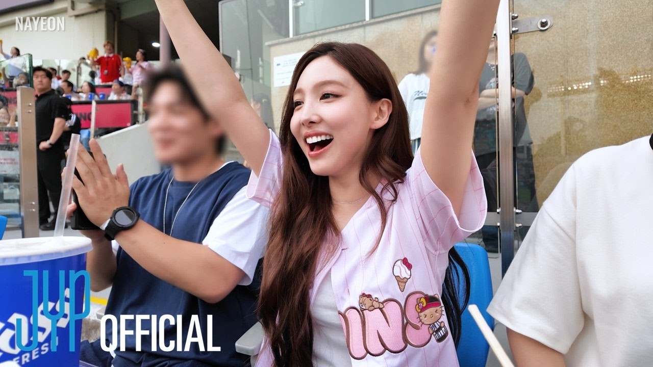 NAYEON First Pitch Behind with LG TWINS