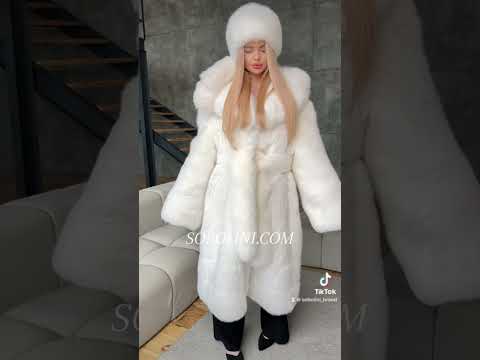 #fashion #furcoat #whitefox #whitefurs #furs #ukraine #sobolini #shortvideo #sagafurs