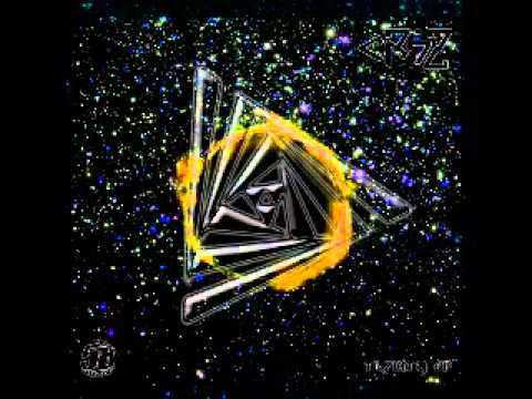 CR7Z - Defeat feat. Mizz Dizzy