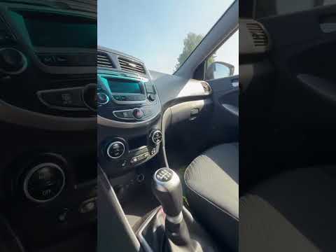 фото hyundai solaris i рестайлинг 0