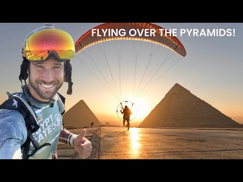 Flying over the Great Pyramids of Giza on my paramotor! 🪂