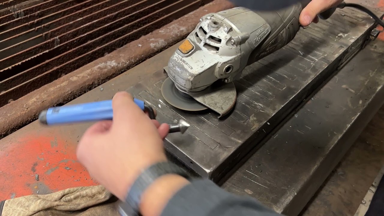 Hand sharpening a countersink with a angle grinder