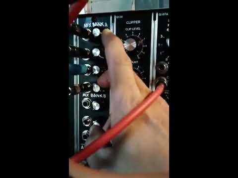 DIY modular synth 4:1/3:1 mixer module