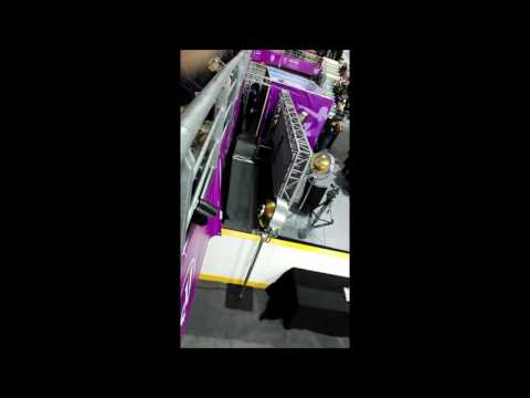 GPF 2016 Men SP Practice - Skaters arriving to the rink 08/12/2016