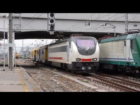 4K - 2021-05-22 Brescia...Stazione di Brescia 3/4 - Transiti di metà primavera