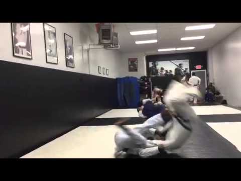 Tomoe nage to juji gatame