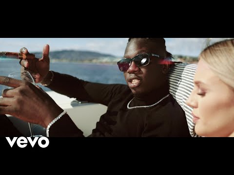 Dadinho - Ferrari (Clip officiel)