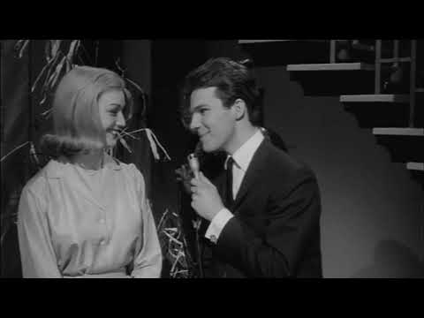 Bobby Vee - At A Time Like This ("Play It Cool" film clip)