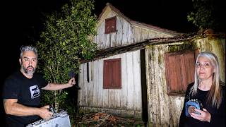 DESPERTAMOS ALGO DENTRO DA CASA ABANDONADA! FOI DE ARREPIAR!