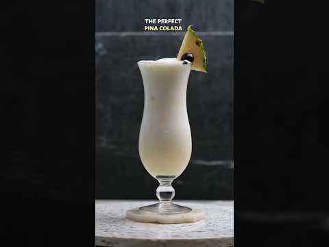 The Perfect Pina Colada 🌴🥥 #pinacolada #bar #bartender #cocktails #pineapple #cocktail art