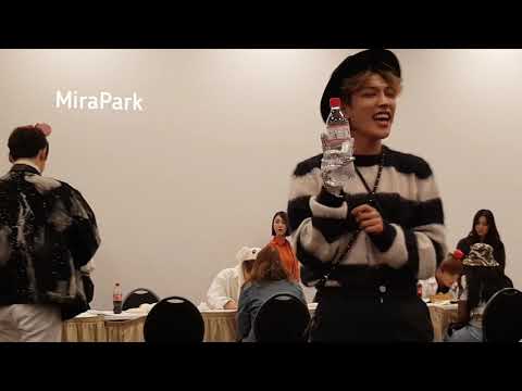 Ateez fancam fansign in Berlin kids playing with toys 20190410