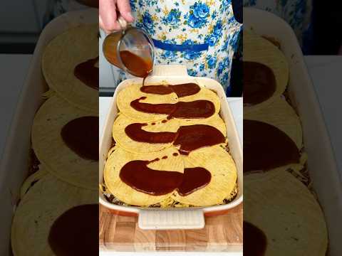 Mexican Lasagna Is Your New Favorite Dinner #mexicanfood #drewcooks #homecook #recipe #food