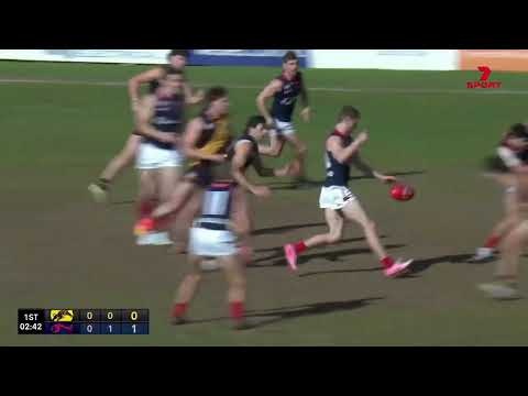 Rd 16 Hostplus SANFL Snapshot - Norwood's Izaak Twelftree checkside on run