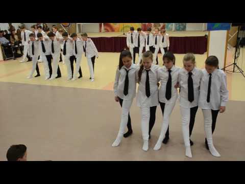 2017.02.11. Farsang - Fekete-fehér címmel az 5.a műsora