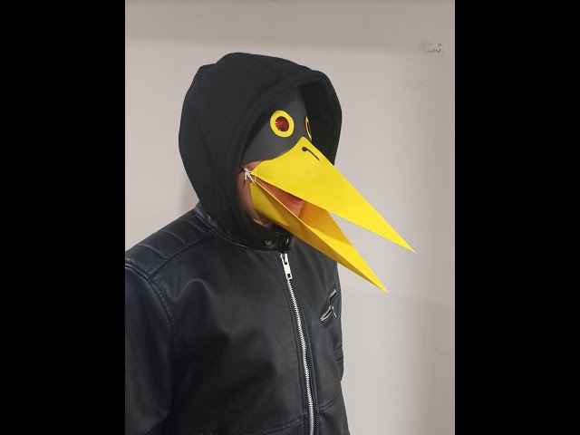 Vídeo relacionado con SHUS LIVE Calavera de cuervo de Halloween, estatua gótica de cuervo, calavera de animal, decoración de hueso falso, collar de cuervo, colgante de cabeza, corona de máscara de esqueleto de pájaro,