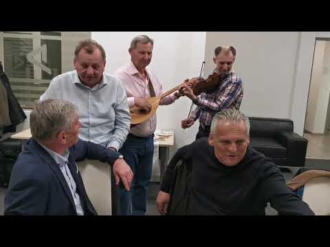 PERICA JELAVIĆ I ILIJA MARTIĆ - Petar konja u Gori potkiva (Official Video)