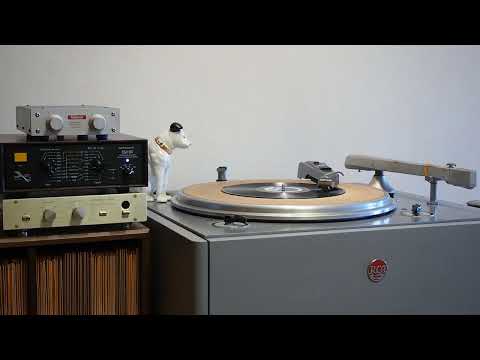 Dizzy Debutante / Buster Bailey and his Rhythm Busters