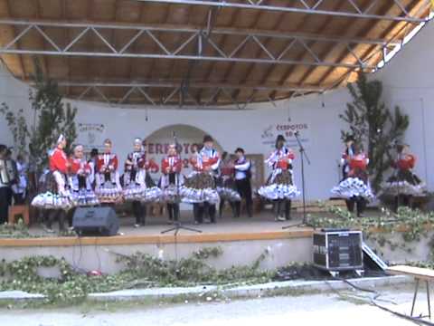 Folklorny subor Vreteno - Cerpotok 2012