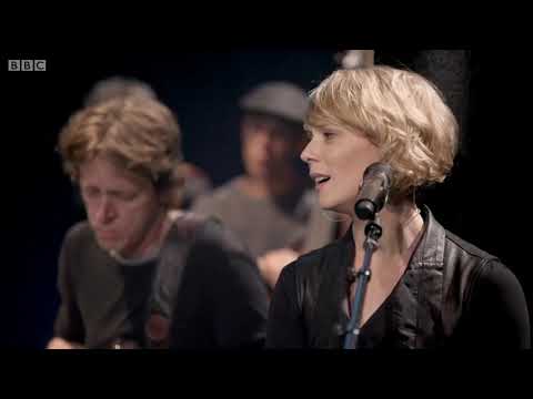 Videoclip de August Winds — Sting
