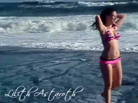 This is what ICELANDIC BEACHES are like!!!