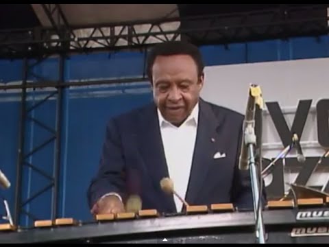 Lionel Hampton & His Orchestra - Flying Home - 8/14/1988 - Newport Jazz Festival (Official)