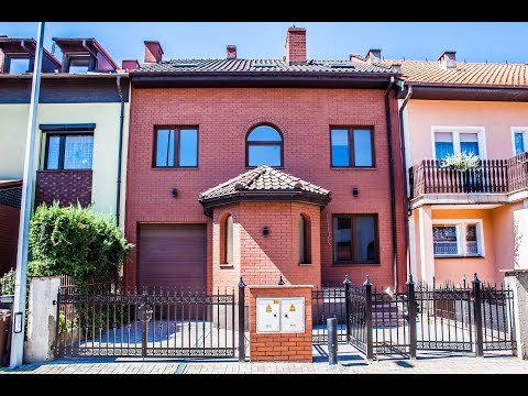 Dom przy ulicy Adama Mickiewicza, Oława - wideoprezentacja