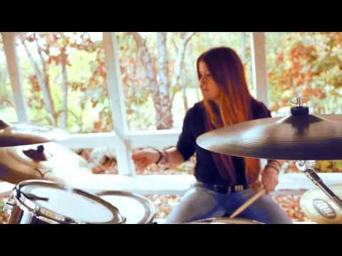 Paryah - When I'm Alone (Official Music Video)