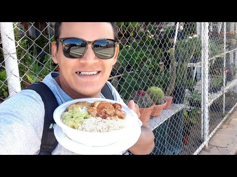 Provando comida de 10,00 em restaurante no centro de Ubatuba sp