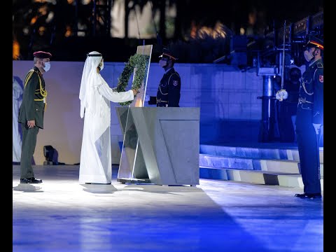  صاحب السمو الشيخ محمد بن راشد آل مكتوم-أخبار-محمد بن راشد يشهد مراسم يوم الشهيد في واحة الكرامة بأبوظبي