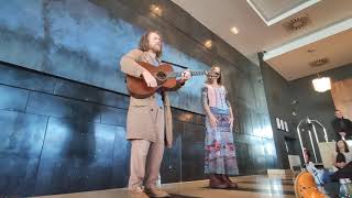 Damien Rice &quot;trusty and true&quot; live @ river Lee hotel lobby
