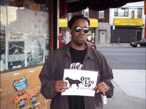 Godfather Don Feat. Sir Menelik, Mike L - Life Ain't The Same