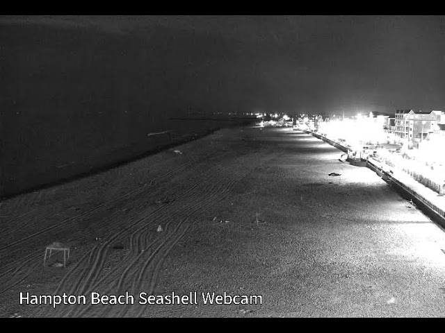 Live webcam view of Hampton Beach Seashell Boardwalk