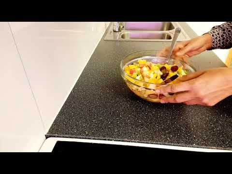 ከመይ ገርና ሰላጣ  ናይ ፍሩታ ንሰሪሕ