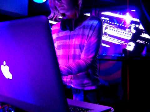 Nadia Popoff Live Set @ Disquera Cba. [15.07]