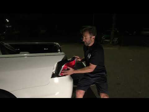 Holden VE - VF ute reverse light and rear blinker LED upgrade install