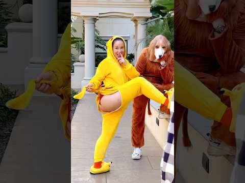 I think people should be kinder to jokes like this. And YOU?😫🤷🏻‍♀️LA ELVÍRA #shorts